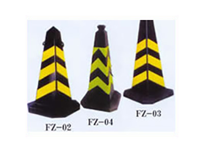 ·�F-4